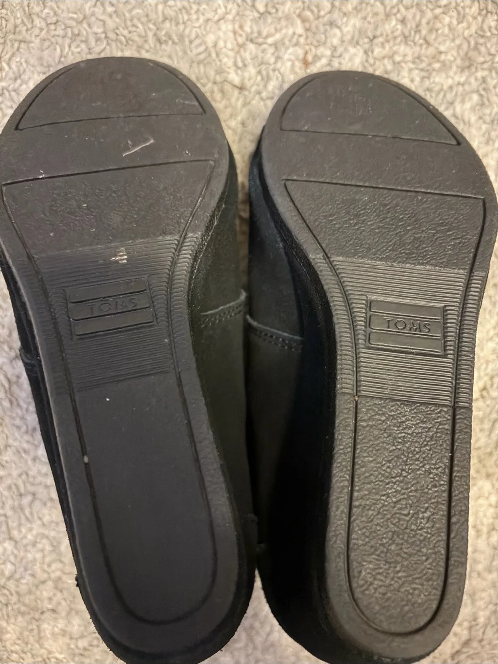 Toms classic black